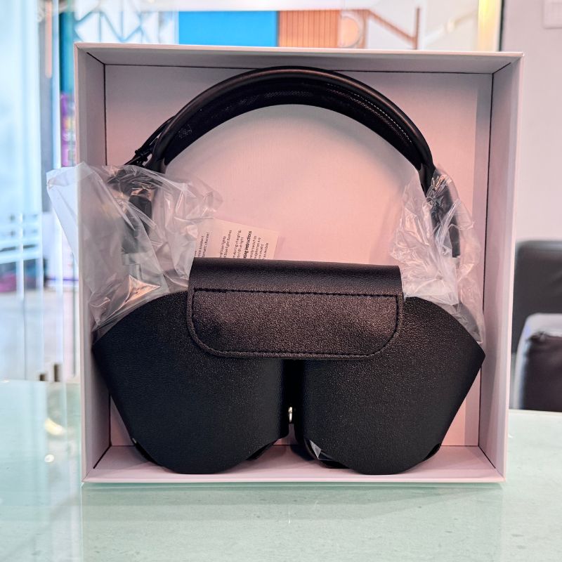 Apple AirPods Max Wireless Over-Ear Headphones | Active Noise Cancelling & Spatial Audio